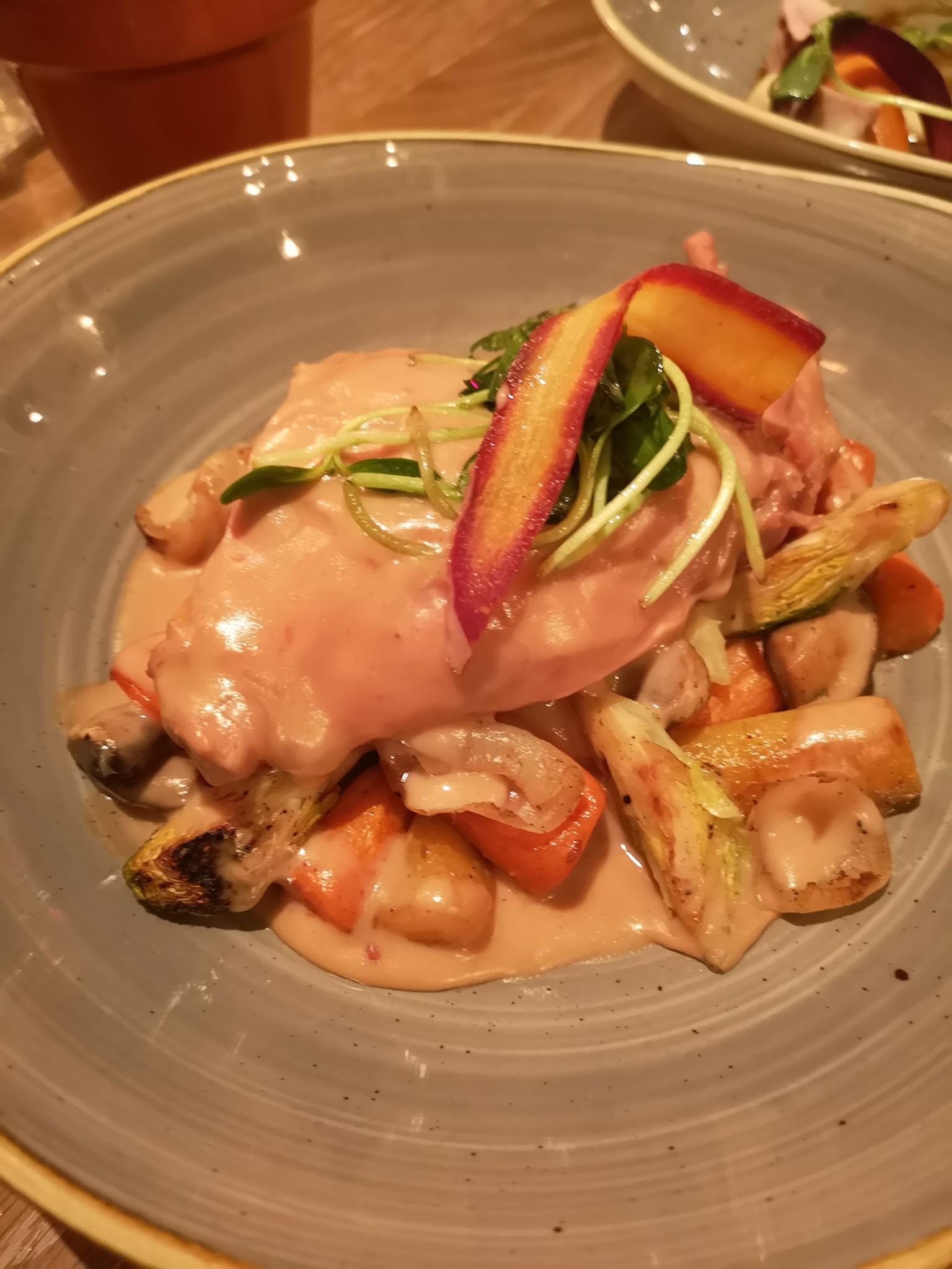 56480300_374341186746597_632383159232626688_n